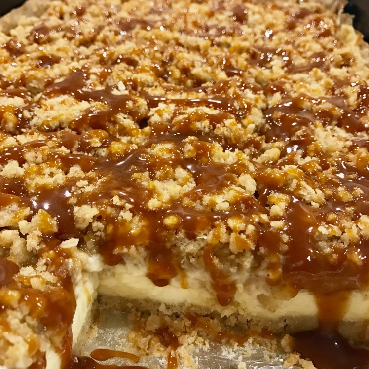 caramel apple cheesecake bars