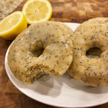 baked lemon poppyseed donuts